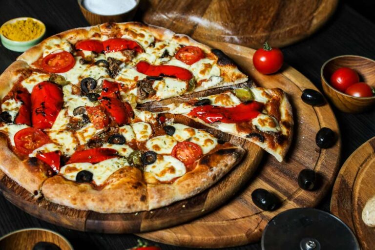 La Véritable Pizza Italienne : Secrets et Recette Authentique